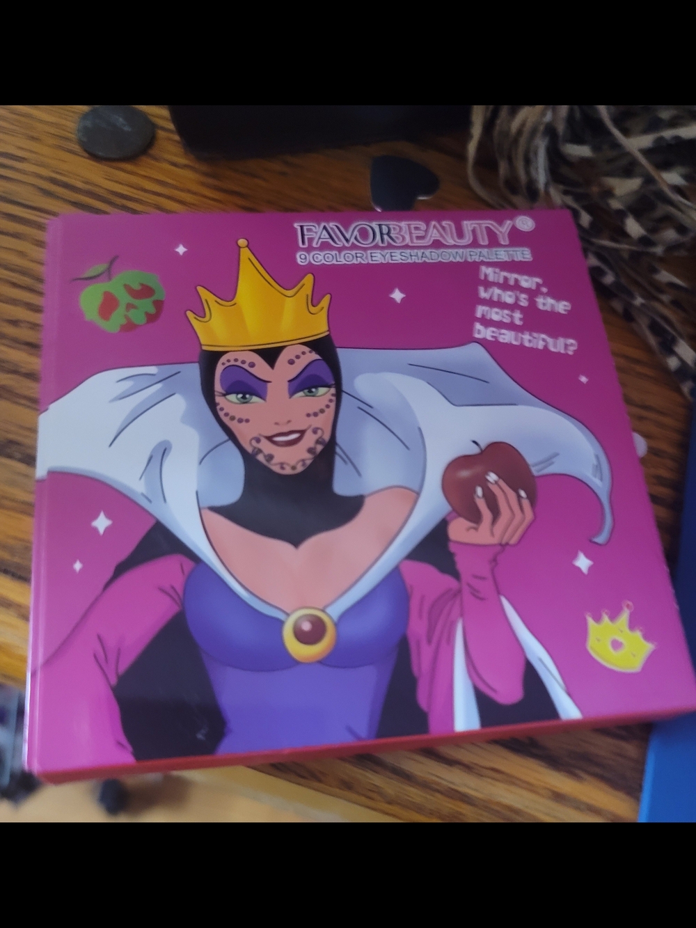 9-Color Eyeshadow Palette - Pink & Purple Shades